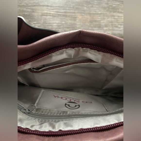 Big Buddha Flower Clutch - Picture 4 of 7